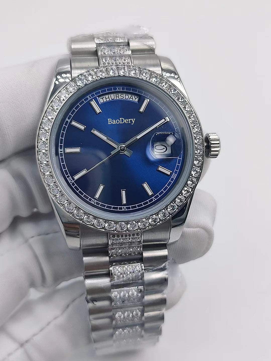 Elegant 36mm Watch for Ladies Diamond Case Strap Mechanical Movement Dual Calendar Ultimate Timepiece Accessory