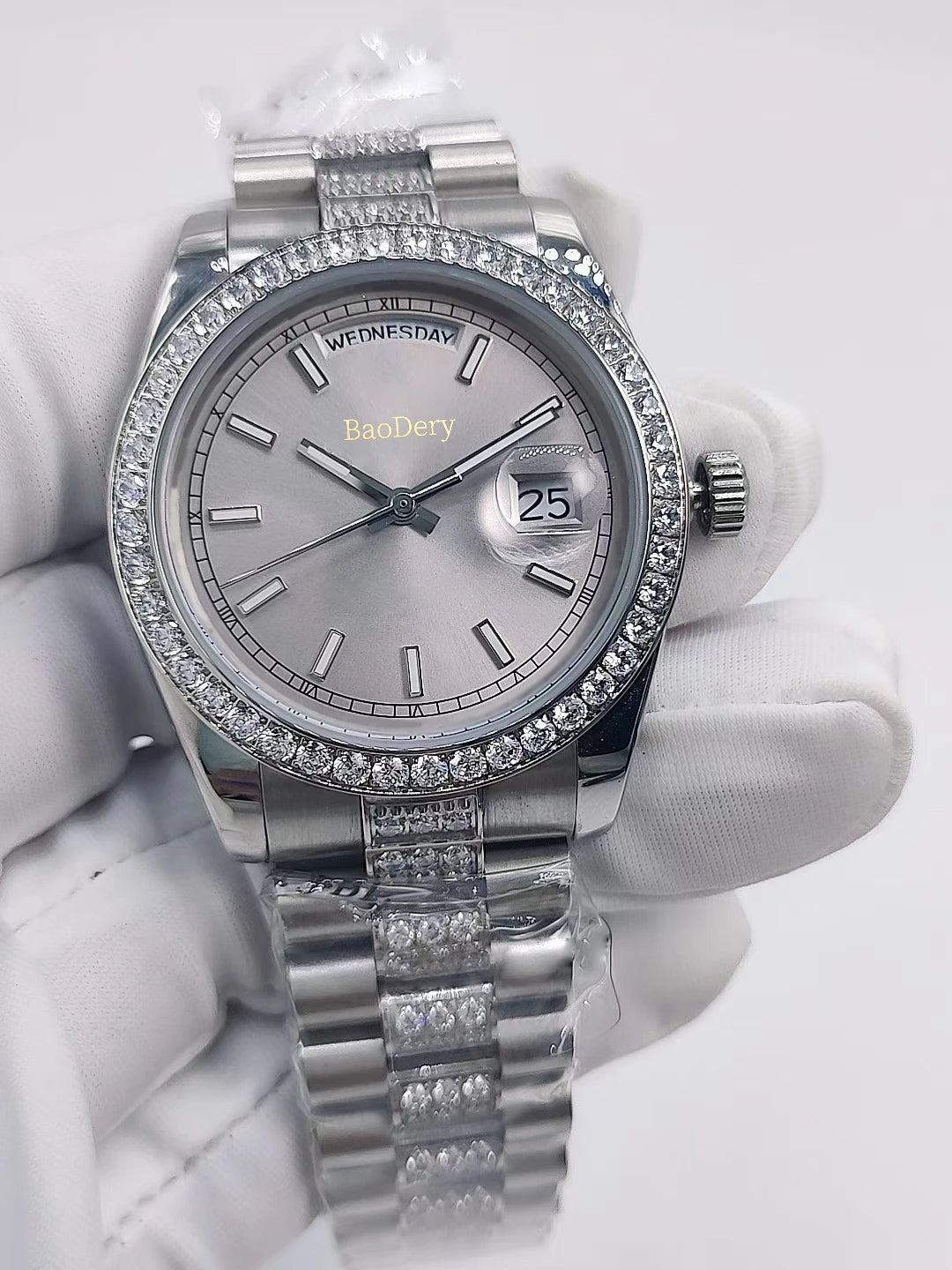 Elegant 36mm Watch for Ladies Diamond Case Strap Mechanical Movement Dual Calendar Ultimate Timepiece Accessory